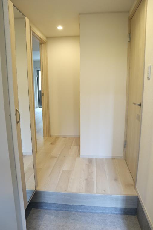 グランデール リーリエ 玄関