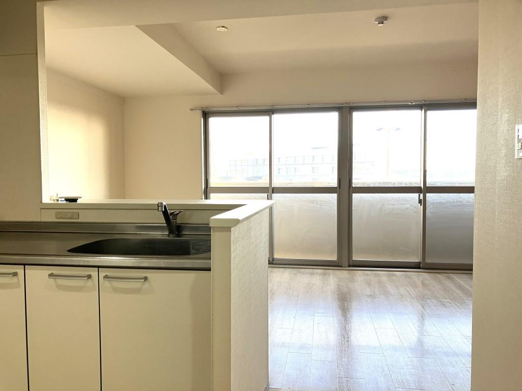 ブラン ジュール リビング