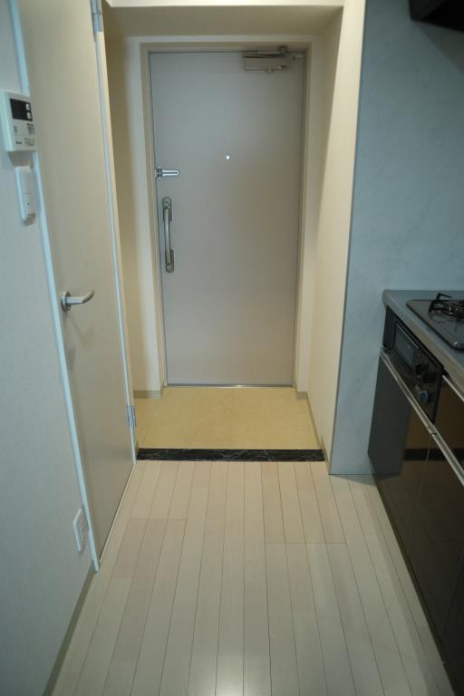 オズ レーベル 玄関