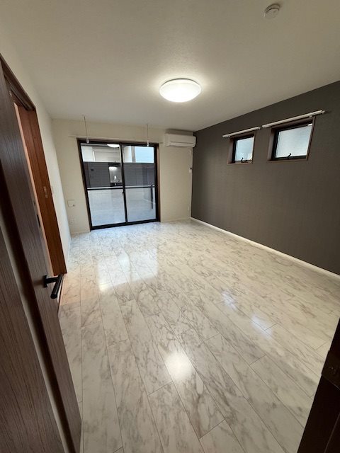 Regaro船橋日大前 リビング