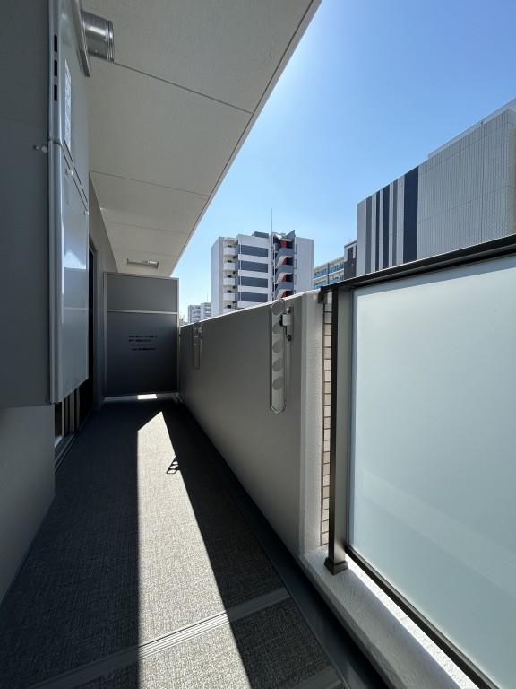 Wonnal堺筋本町(ワンナルサカイスジホンマチ) ベランダ