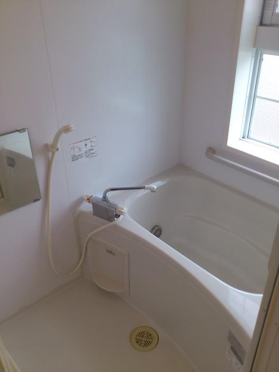 アルブルシャルマン 風呂画像