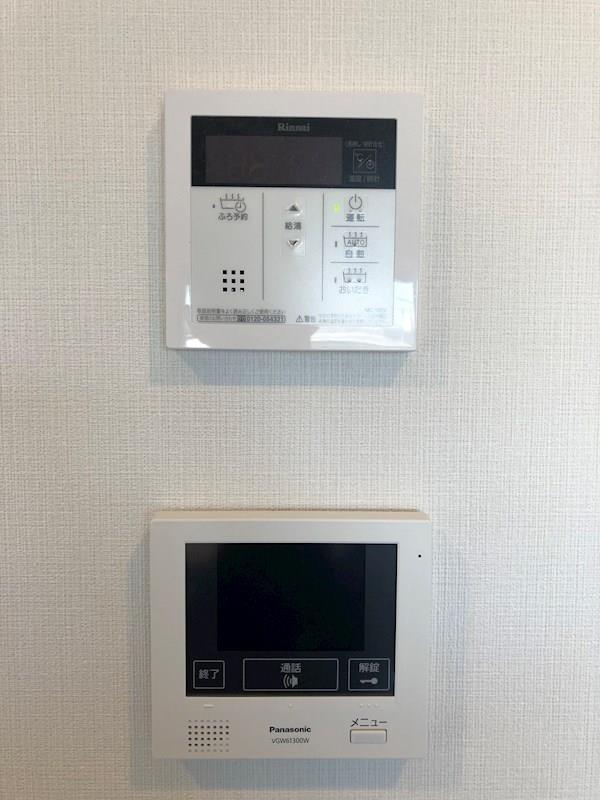 While 椿 その他4