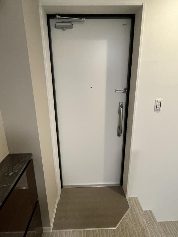 FLレジデンス早稲学府Ⅲ 玄関