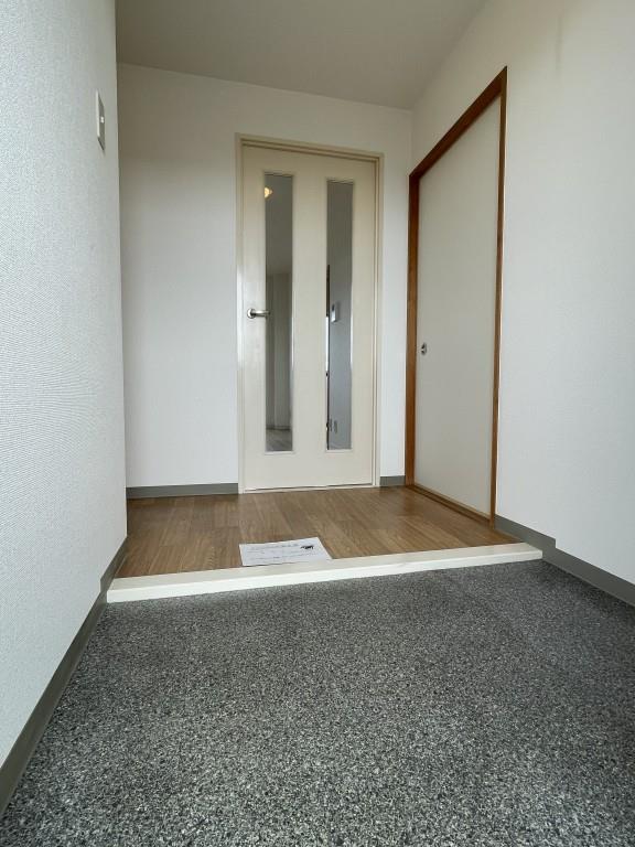 メゾン・エクセレント 玄関