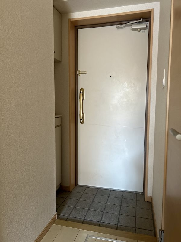 ブルーフォレスト 玄関