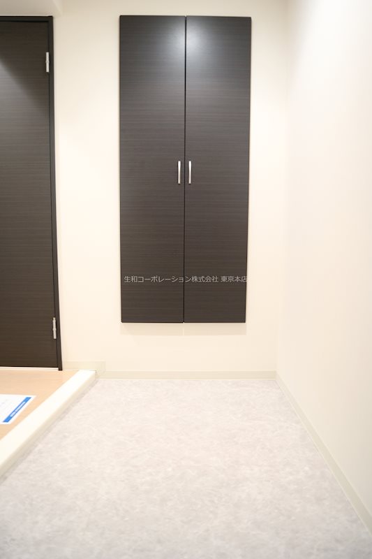 パラッツォクボタ 玄関