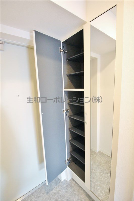 グランククナ 玄関