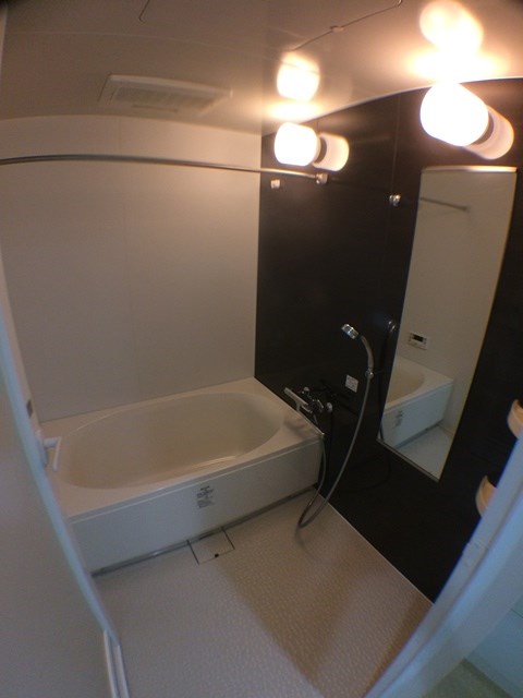 エル･イソベ三宮 風呂画像