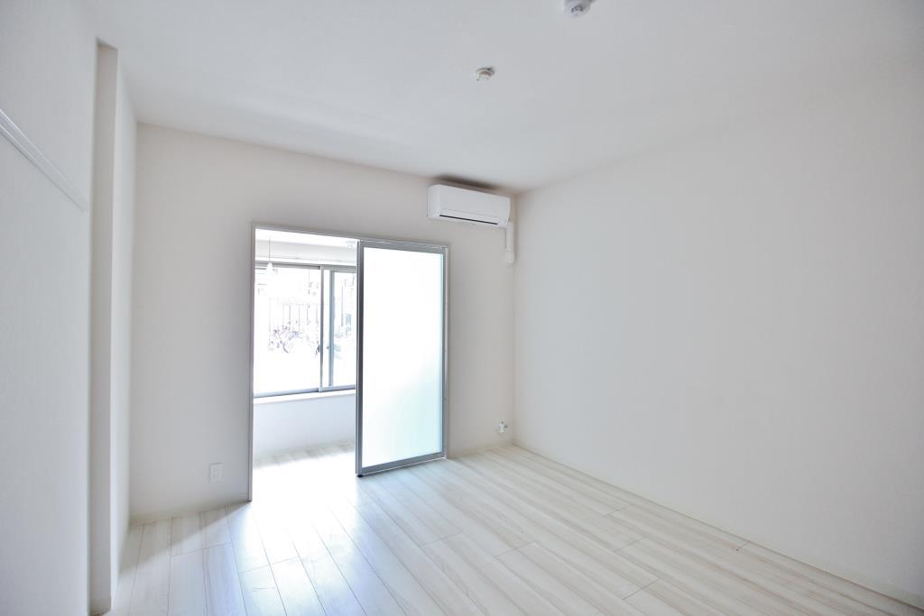 カトル･ナフ新美 リビング