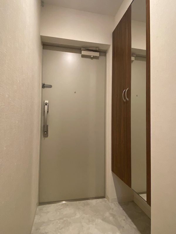 エターナル大野 玄関