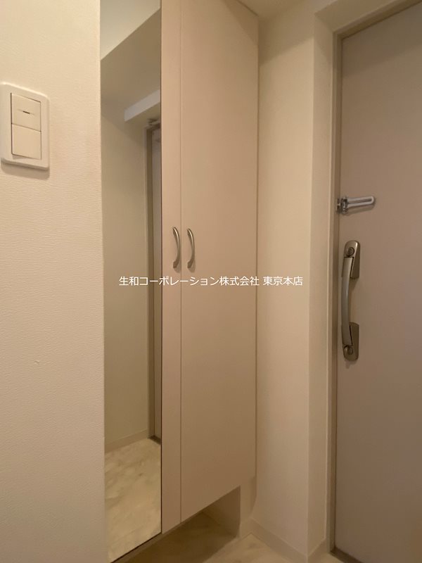 グランマノワール 玄関