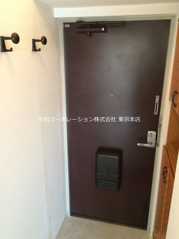 インスコート 玄関