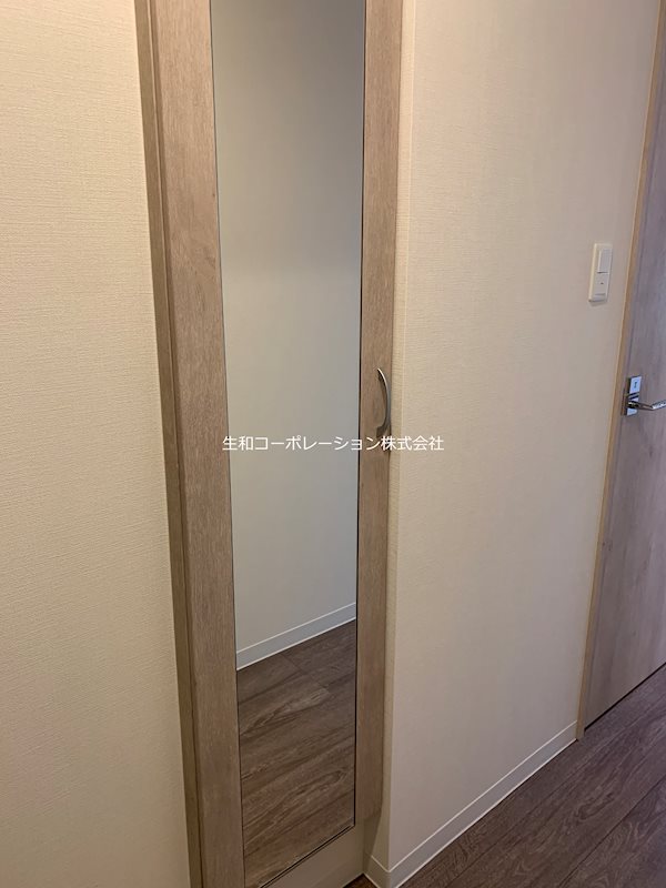 テ レジャンデール護国寺EAST 玄関