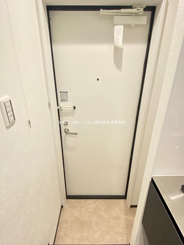 セレリア春日町 玄関