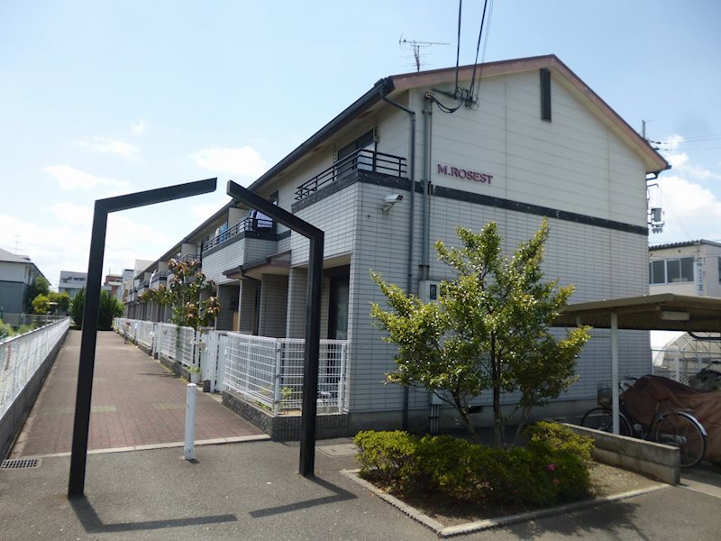 エム・ローゼスト G号室 外観