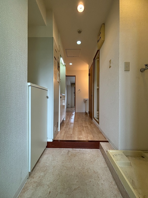 エルシャ南森町 玄関