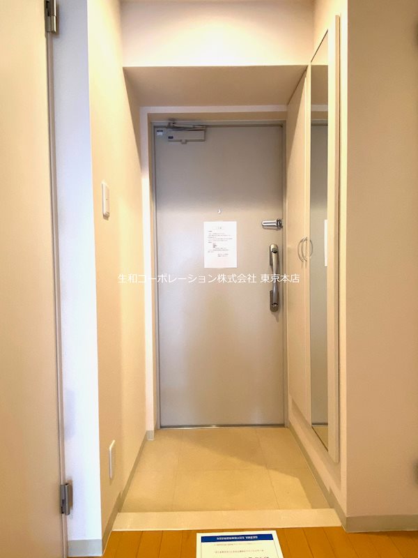 アールクレスト秋葉原 玄関