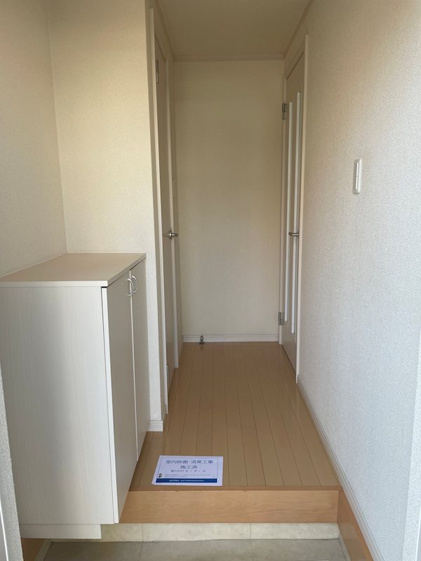 ルーセント湘南 玄関