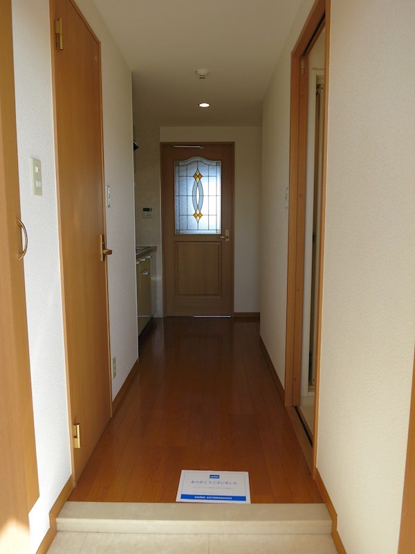 サンパレス弐番館 玄関