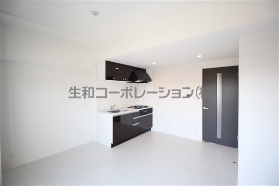 ホワイル椿 キッチン