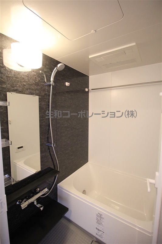 ホワイル椿 風呂画像