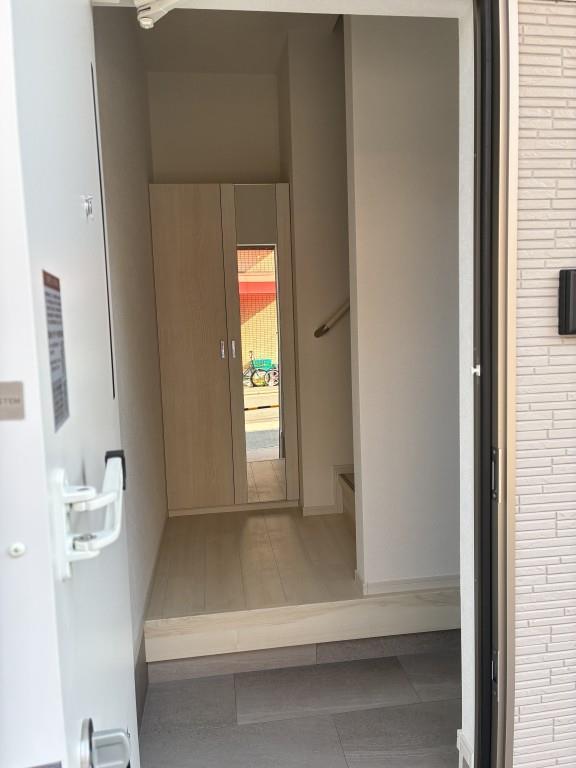コート・ド・ボーヌ深江南北棟 玄関