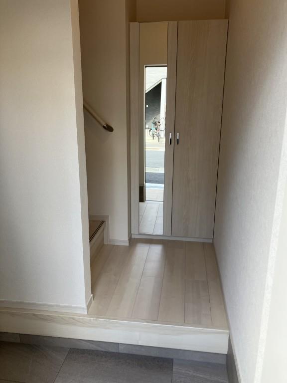 コート・ド・ボーヌ深江南北棟 玄関