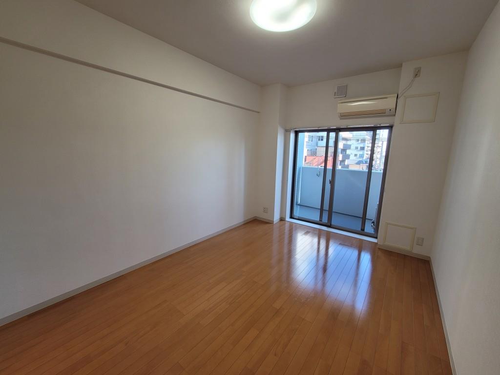 ニューボンデージ リビング