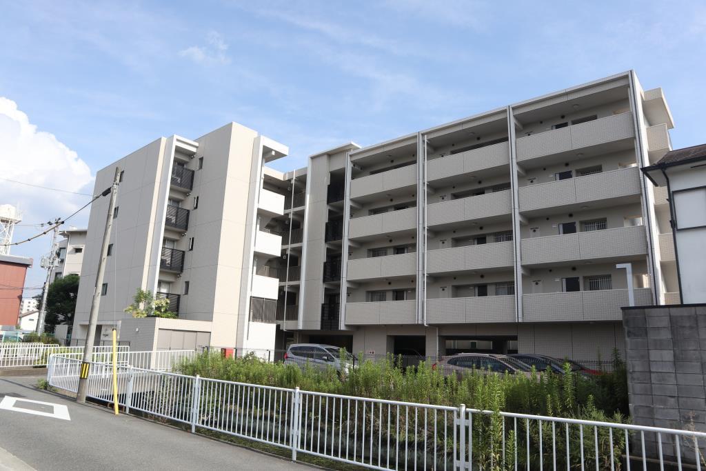 Le Vert 高槻 407号室 外観