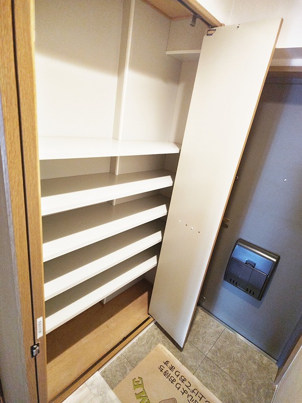 ラプラス新倉敷 玄関