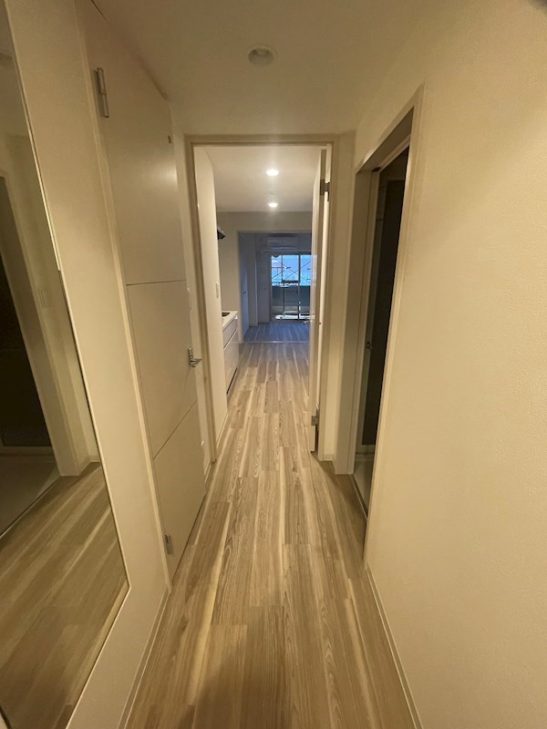 メゾンレクト 玄関