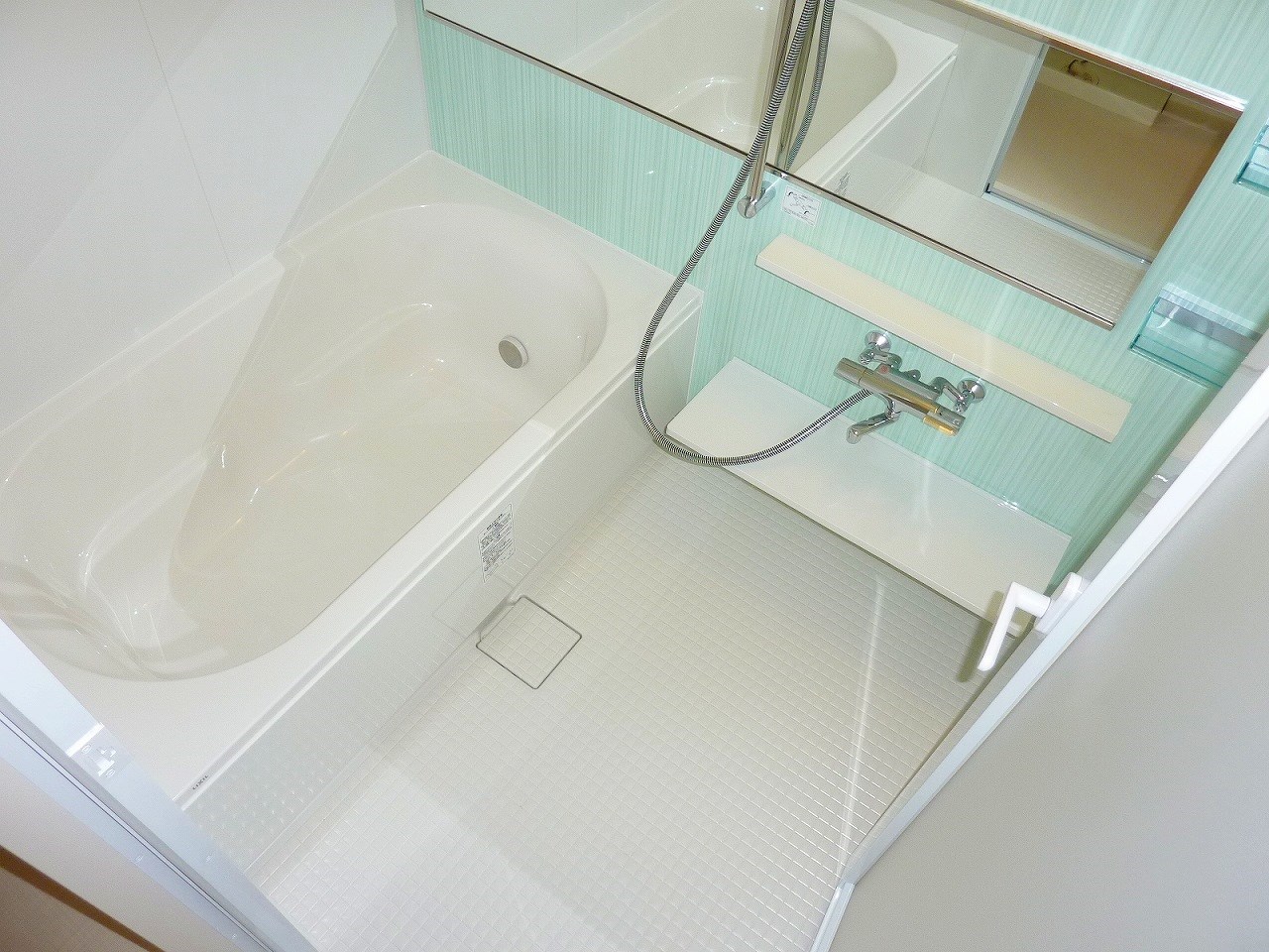 Welina江坂(ウェリナ エサカ) 風呂画像