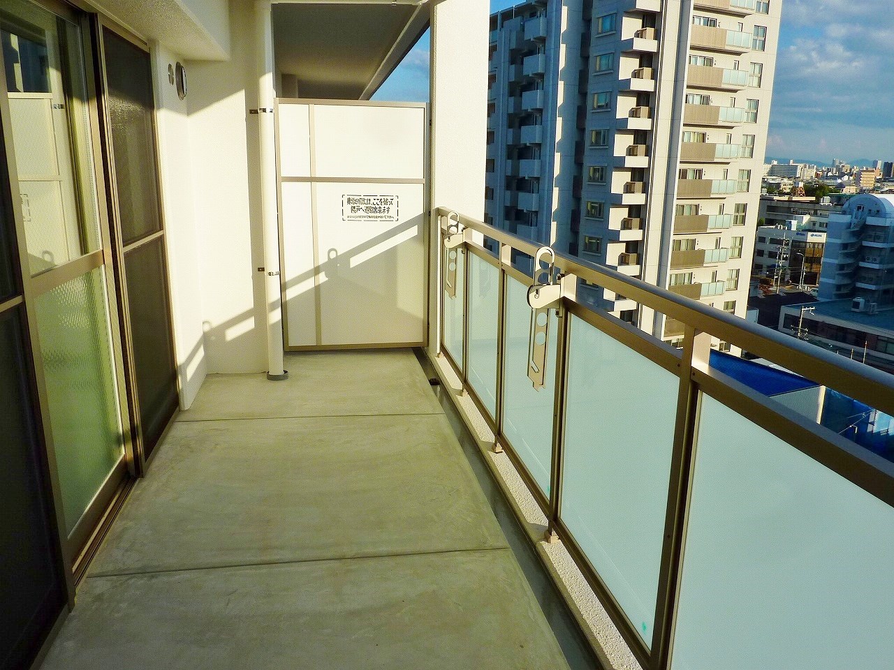 Welina江坂(ウェリナ エサカ) ベランダ