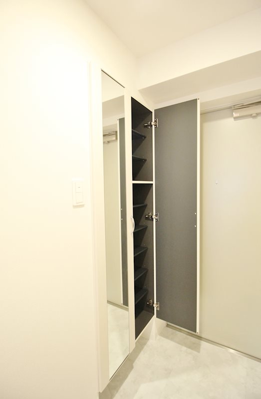 N residence SUMIYOSHI エヌレジデンス住吉 玄関