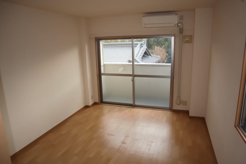 サンシャイン北神戸 リビング