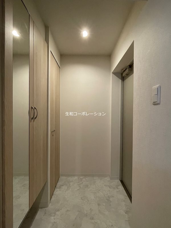 ラ　グラシア四谷 玄関