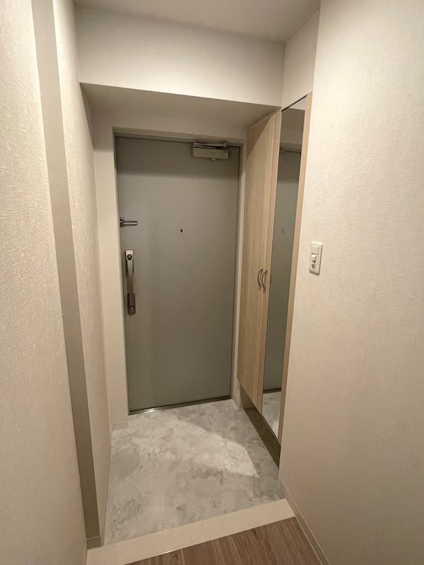 GARDEN COURT A 高島平 玄関