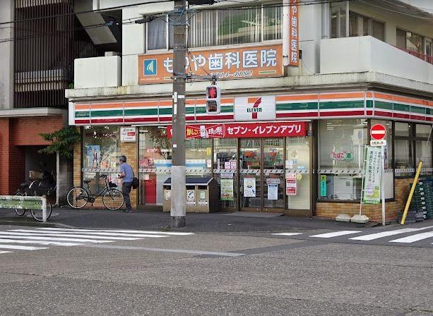 RIBETTES GARDEN コンビニ
