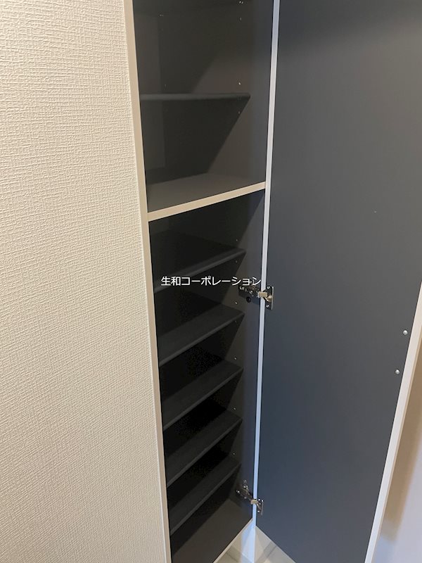 ラ・グラシューズ 玄関