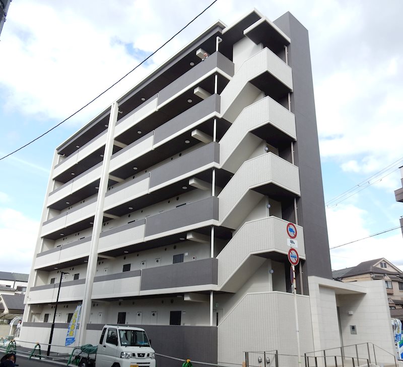 鉄筋コンクリート造6階建