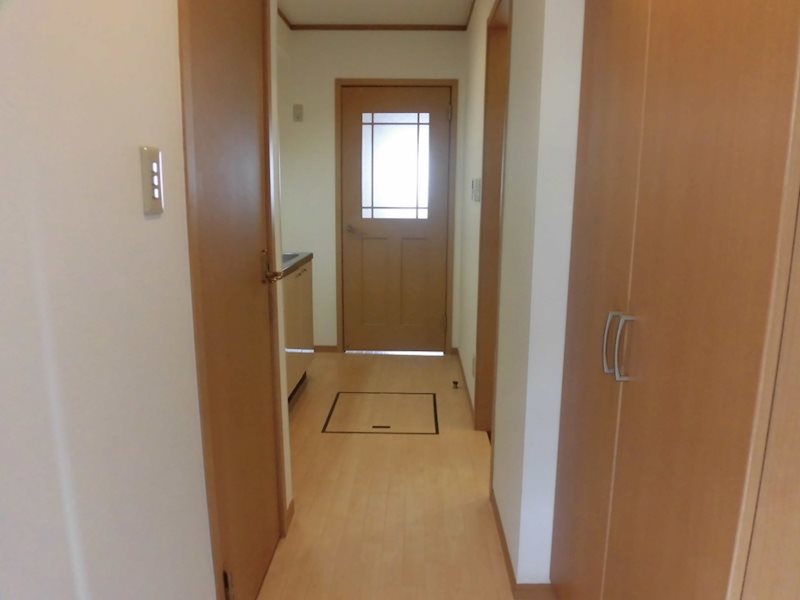 プリメール北 玄関