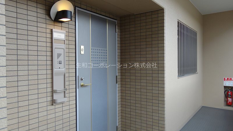 アルブル新石切 玄関