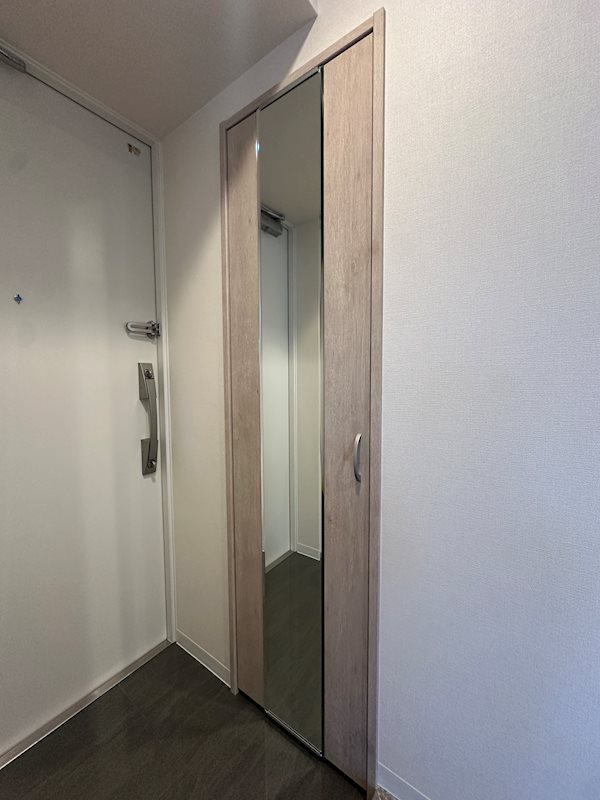 クレイラ西早稲田 玄関
