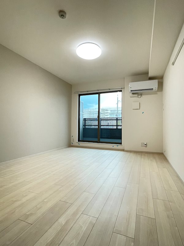 クアトロ・ソレイユ リビング