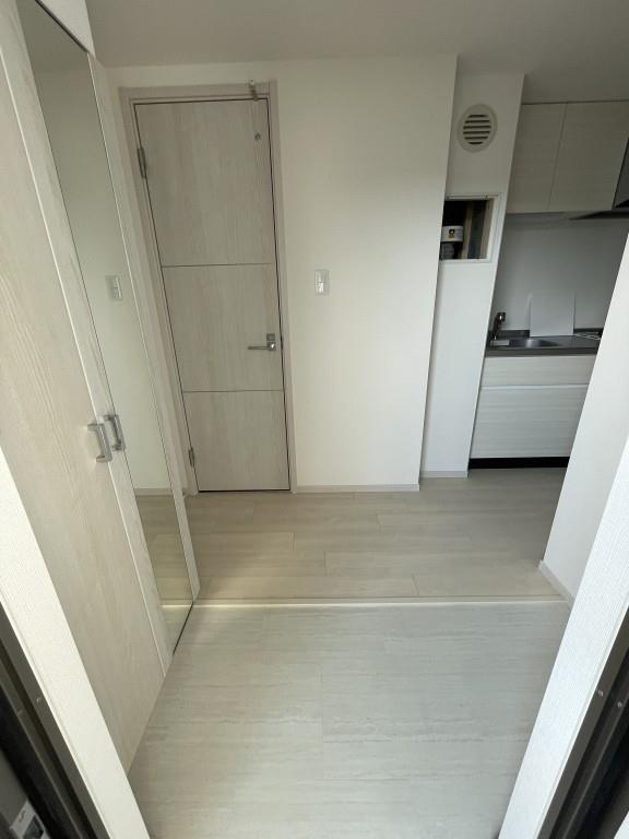 クアトロ・ソレイユ 玄関