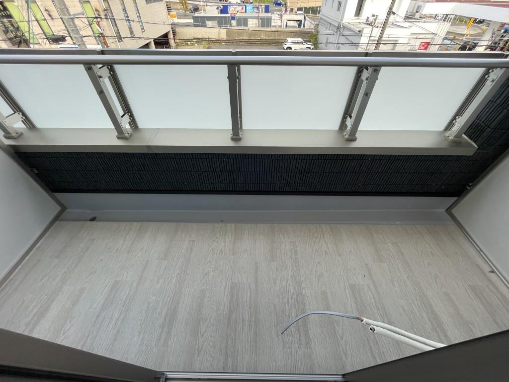 クアトロ・ソレイユ ベランダ