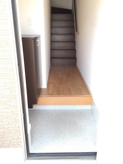 ティラミス河原 玄関