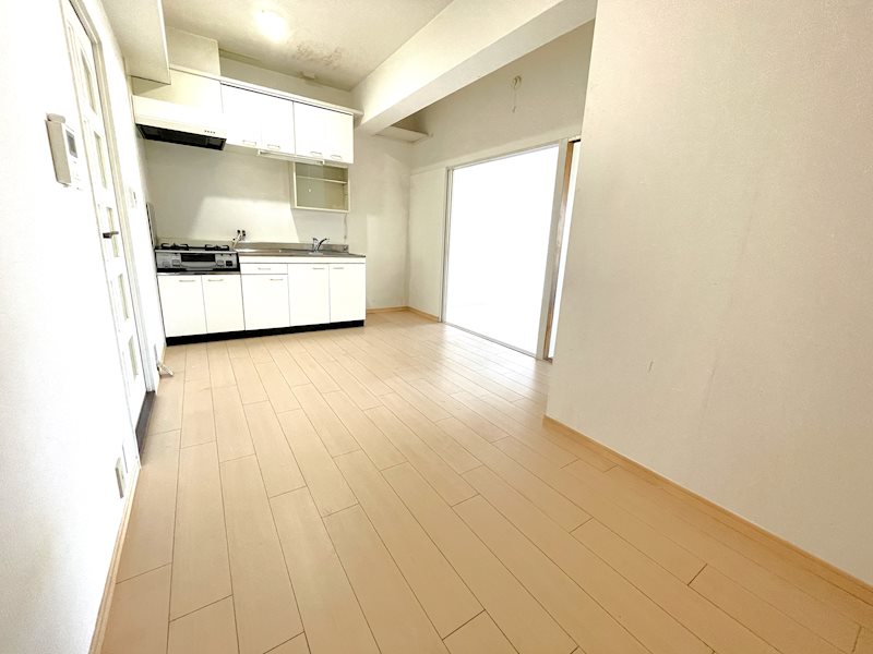 クローバーハイツ市岡 リビング