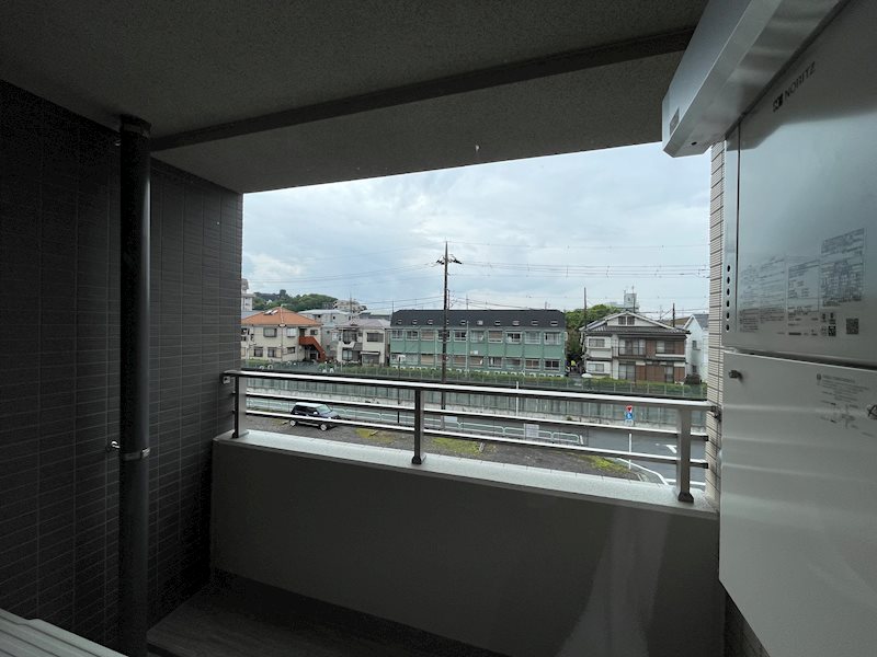 GARDEN COURT A　西高島平 ベランダ